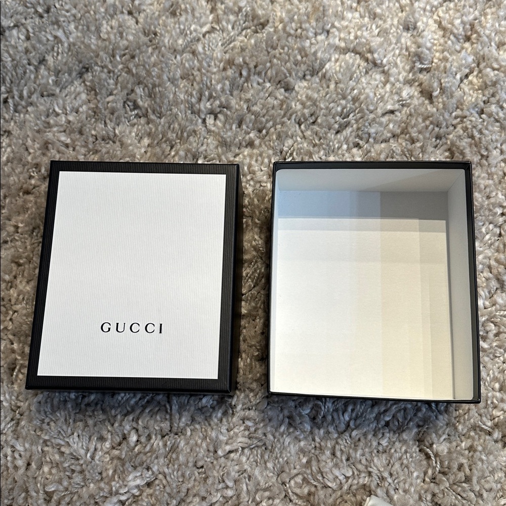 Gucci Gift Box - Picture 3 of 3